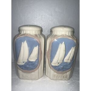 VINTAGE SAILBOAT SALT & PEPPER SHAKERS WHITE NAUTICAL SHIP BOAT SAIL JAPAN